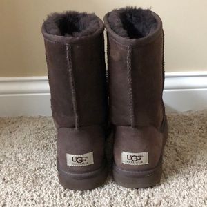 UGG Short Brown Boots